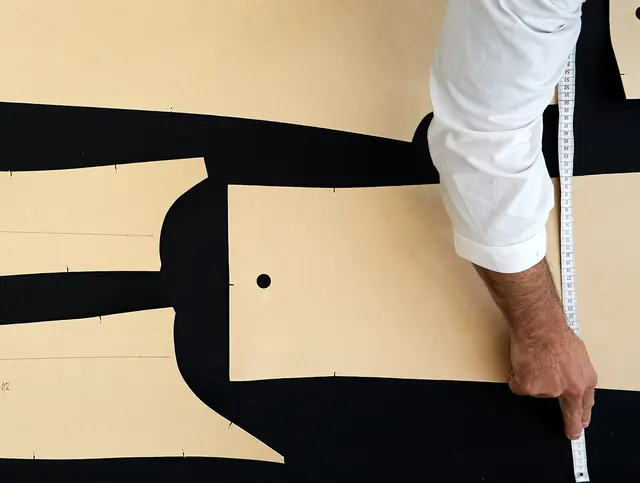 Brioni — Quand la main refuse la machine